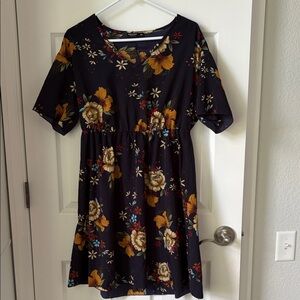 SHEIN Navy Floral Casual Short Sleeve Dress